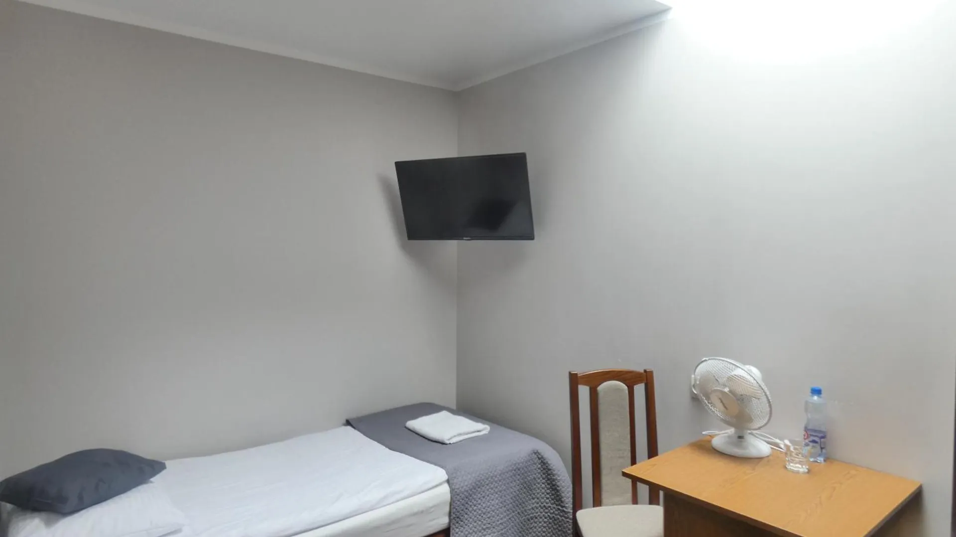 Astral Aparthotel Raszyn 0*,  Poland